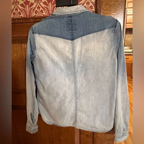 American Eagle Denim Shirt Retro Vintage Look Pearl Buttons Western Women's M - Picture 2 of 9